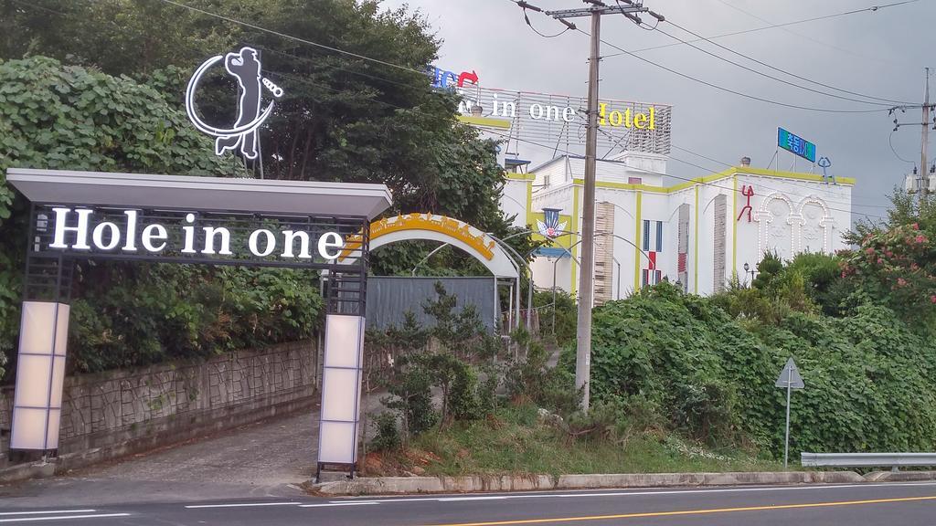 一杆进洞酒店 Sacheon 外观 照片